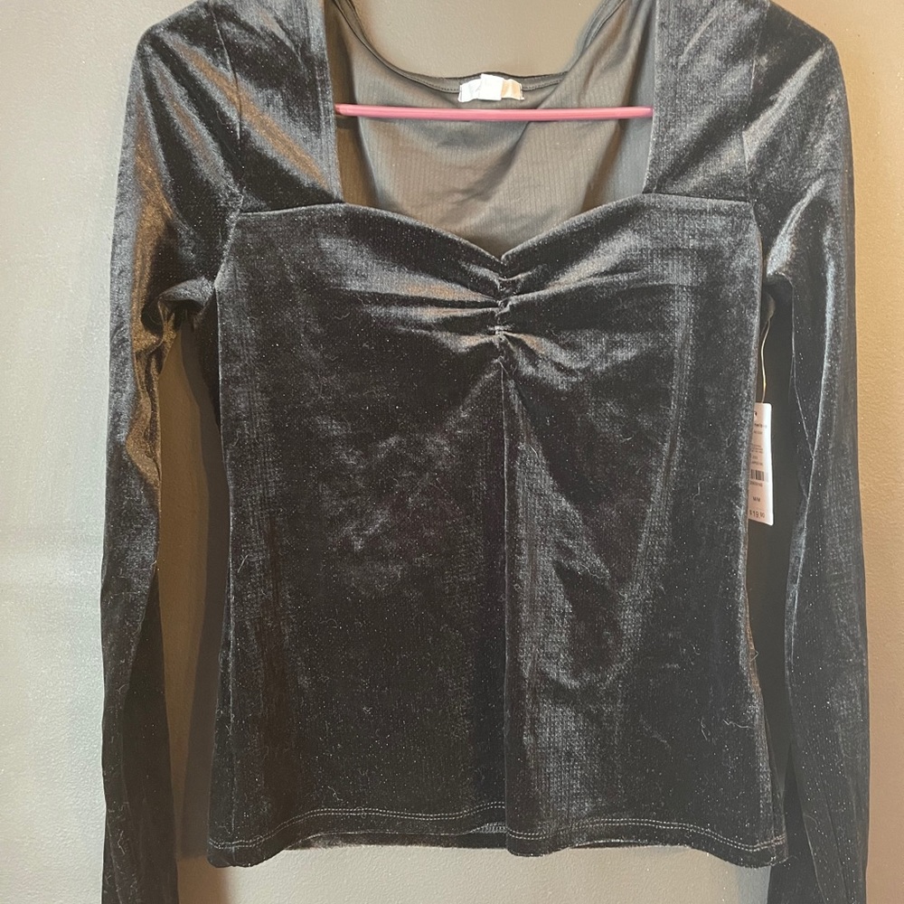 Go out long sleeve